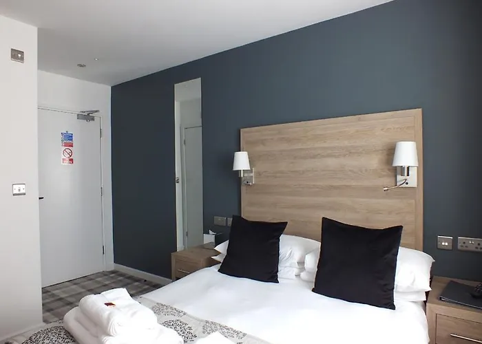 The Piebald 3* 亨曼比